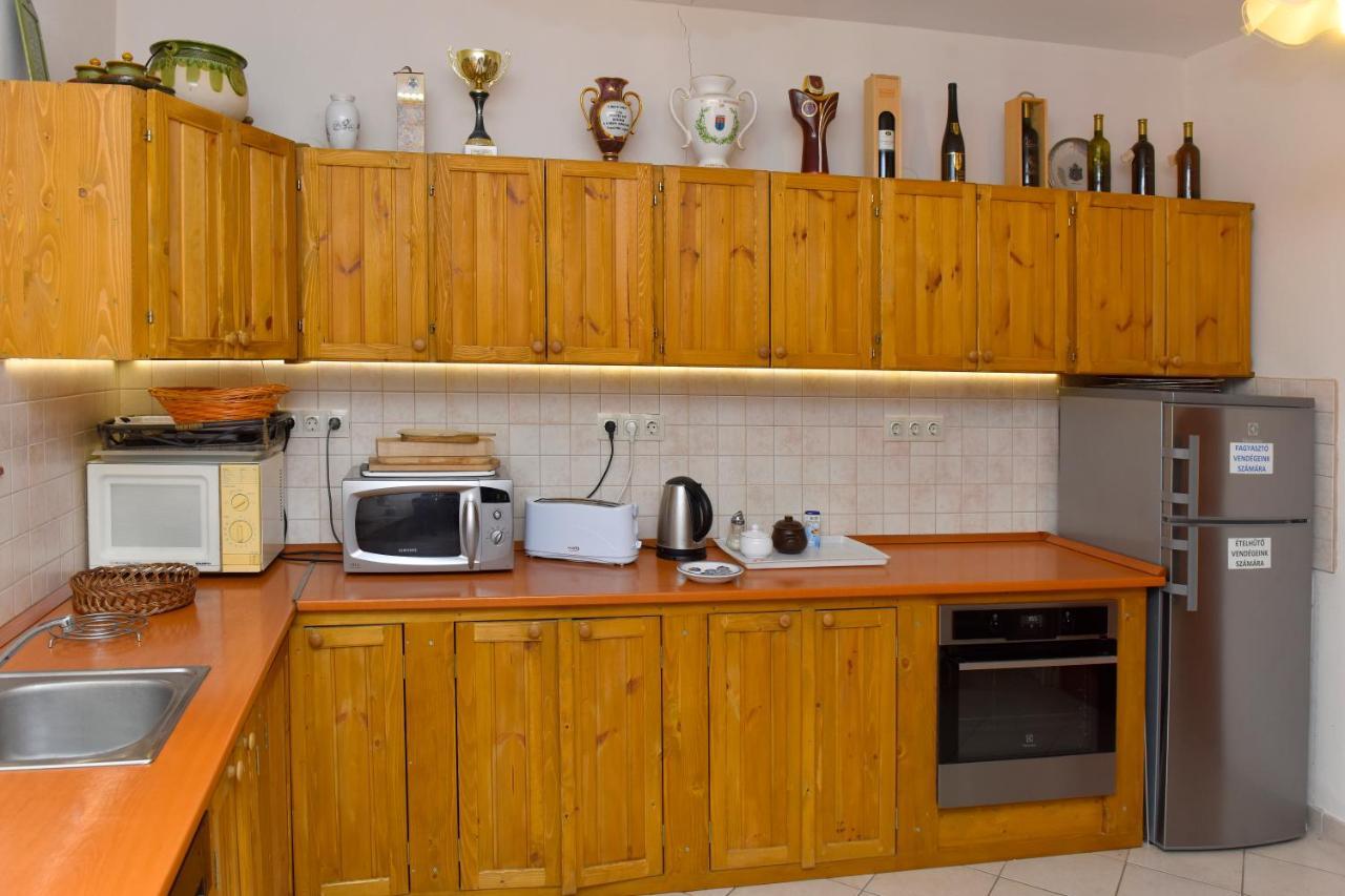 Nyakiglab Villa Szegi Exteriör bild
