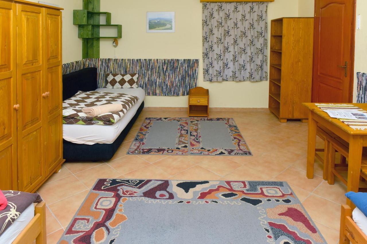 Nyakiglab Villa Szegi Exteriör bild
