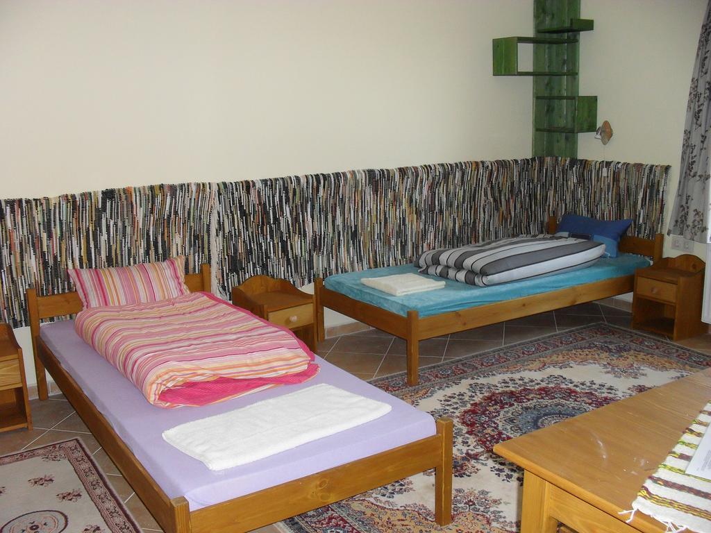 Nyakiglab Villa Szegi Exteriör bild
